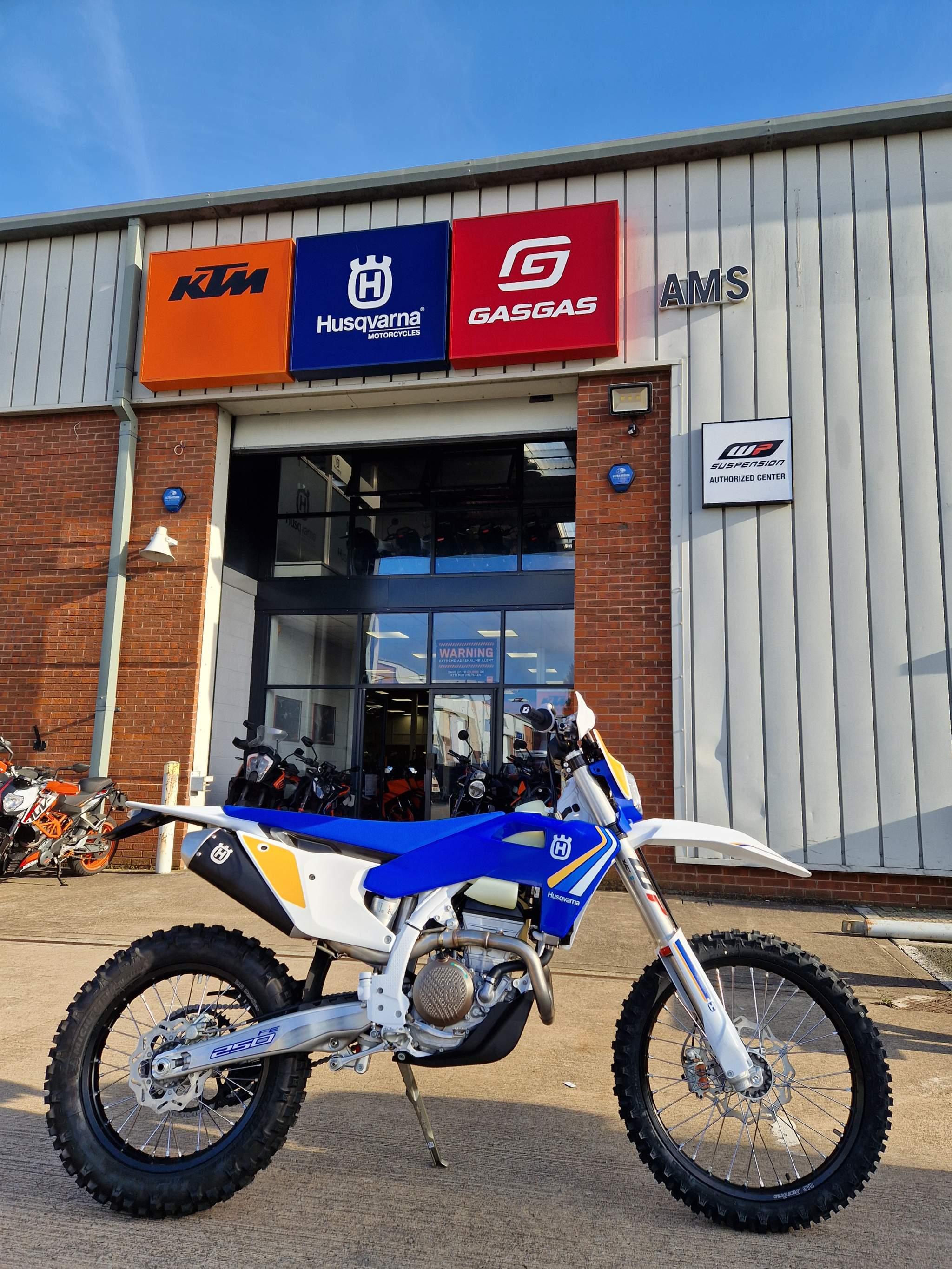 SOLD 2025 Husqvarna 250 X-Ring